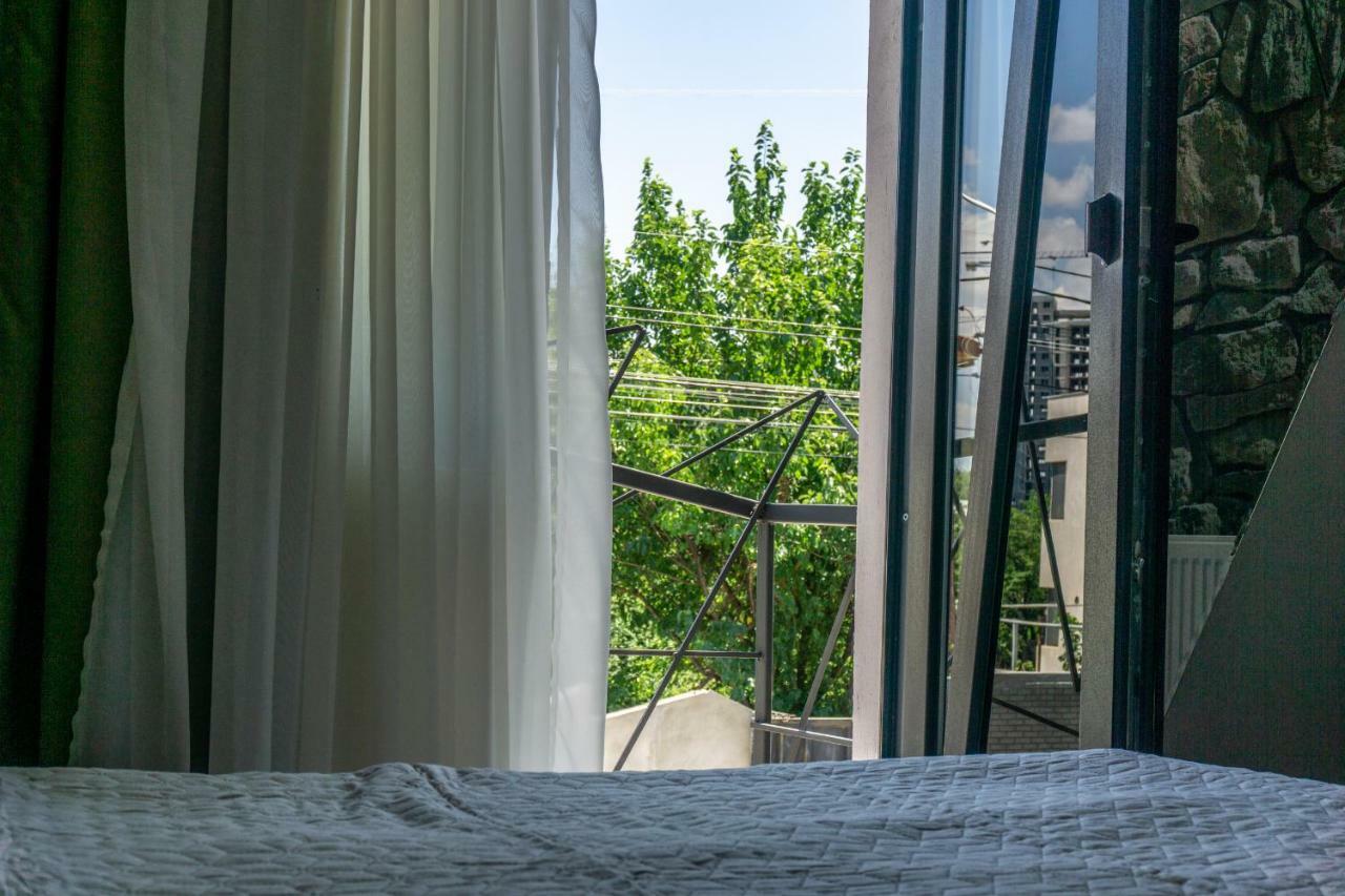 Guesthouse Kado Tiflis Dış mekan fotoğraf