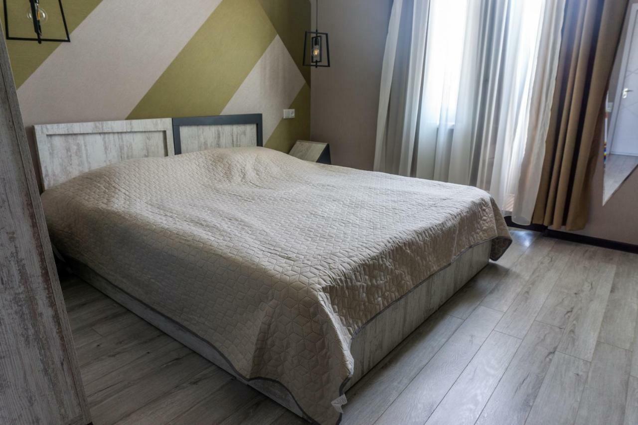 Guesthouse Kado Tiflis Dış mekan fotoğraf