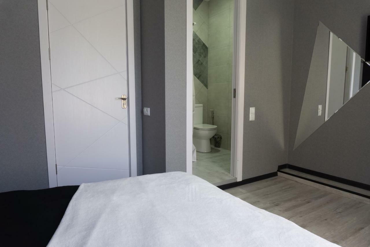 Guesthouse Kado Tiflis Dış mekan fotoğraf