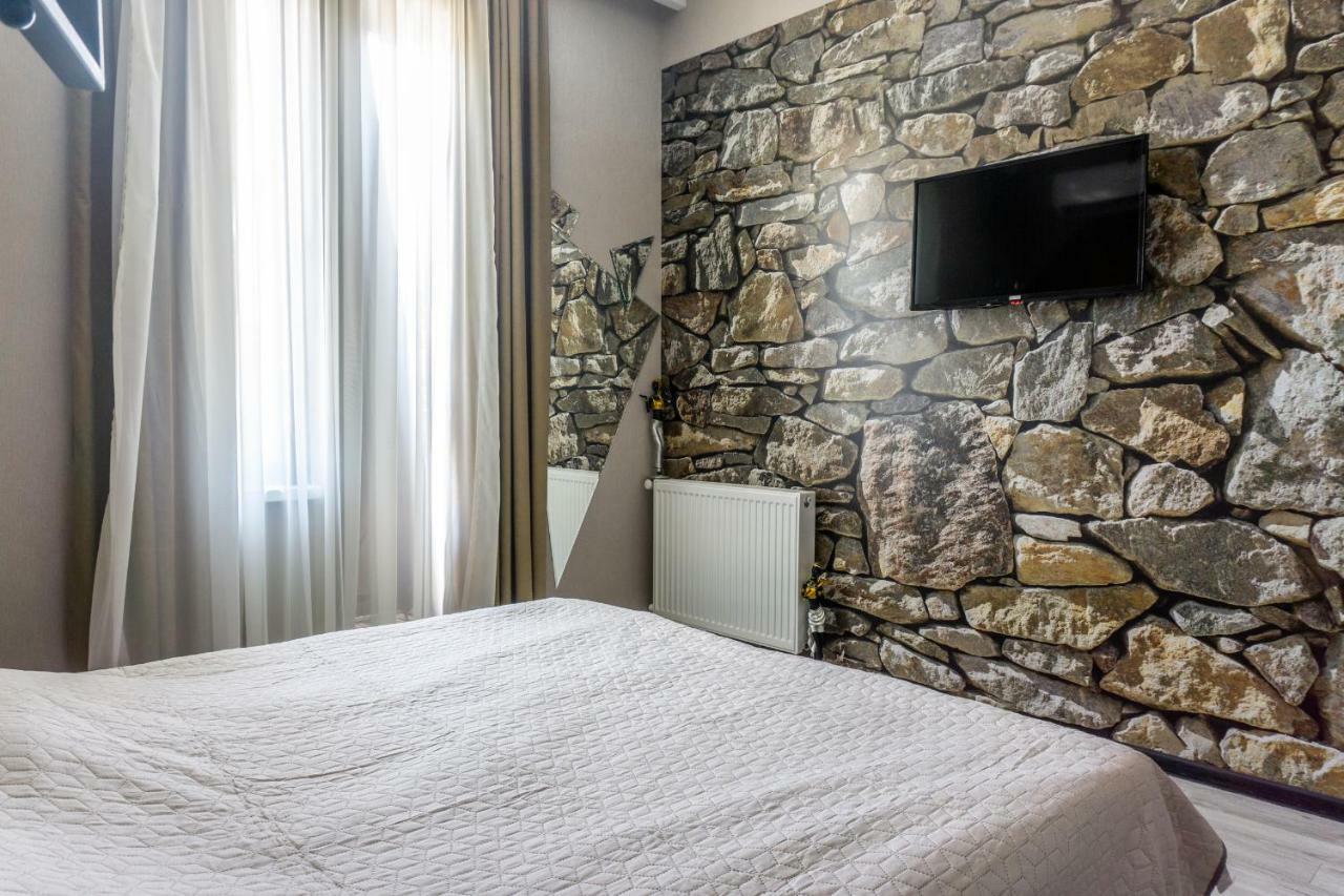Guesthouse Kado Tiflis Dış mekan fotoğraf