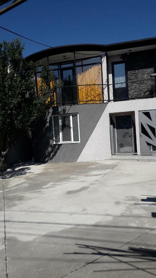Guesthouse Kado Tiflis Dış mekan fotoğraf